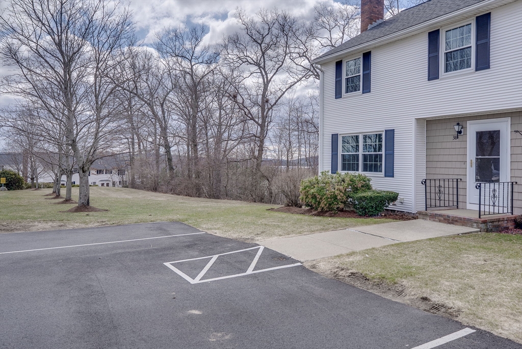 38 Christopher Drive 71