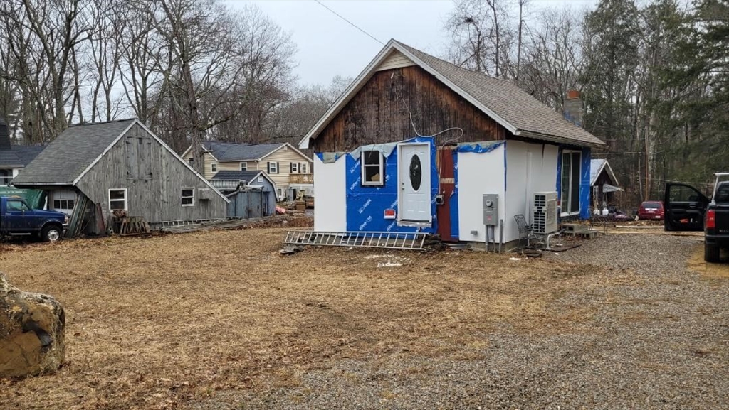 36 Pine Rd