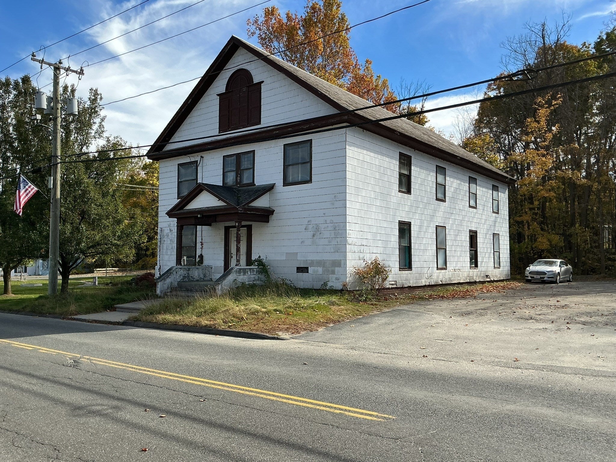 64 Main St