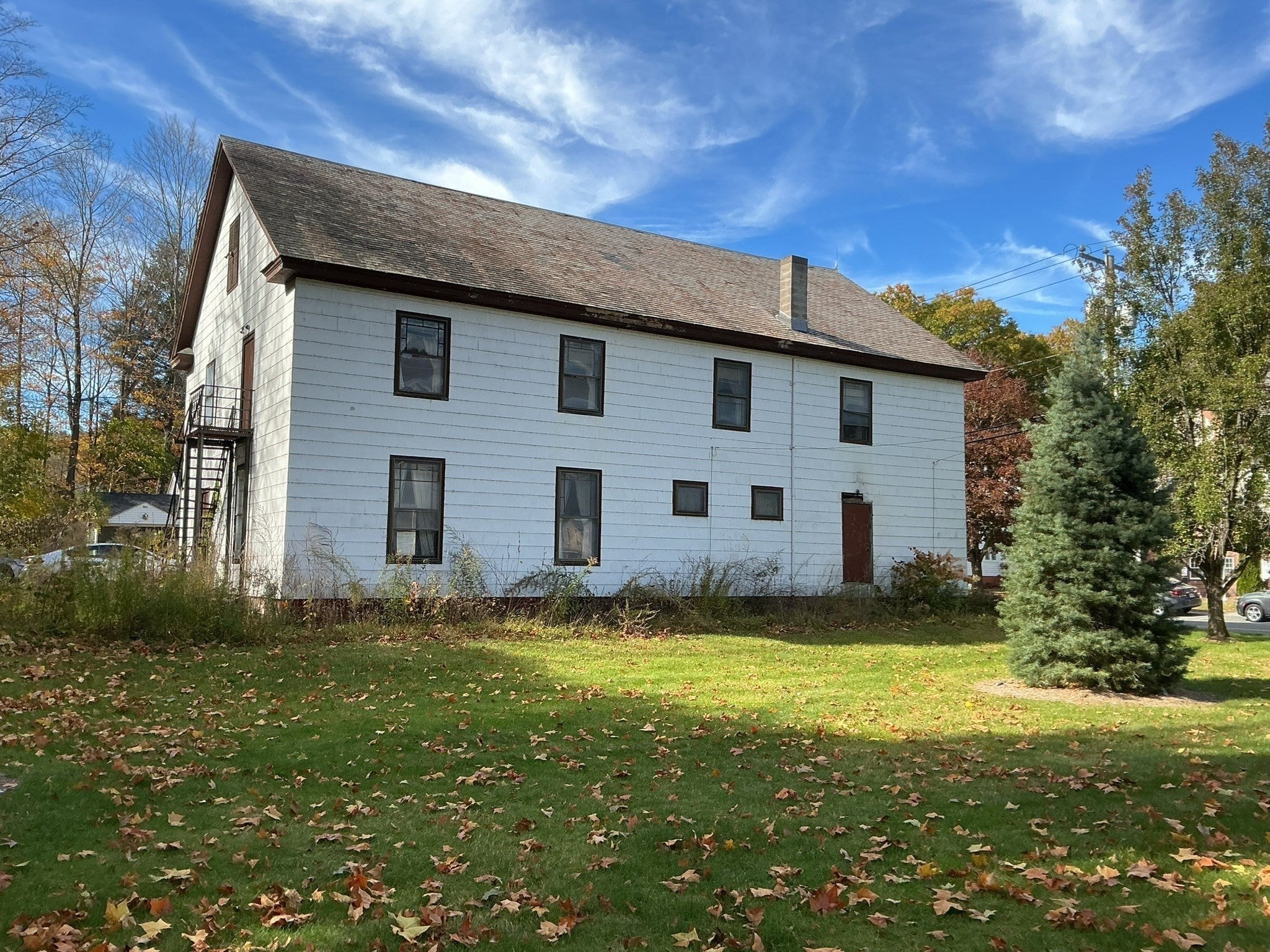 64 Main St