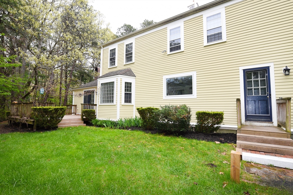 83 Winding Way