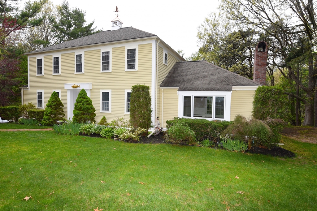 83 Winding Way