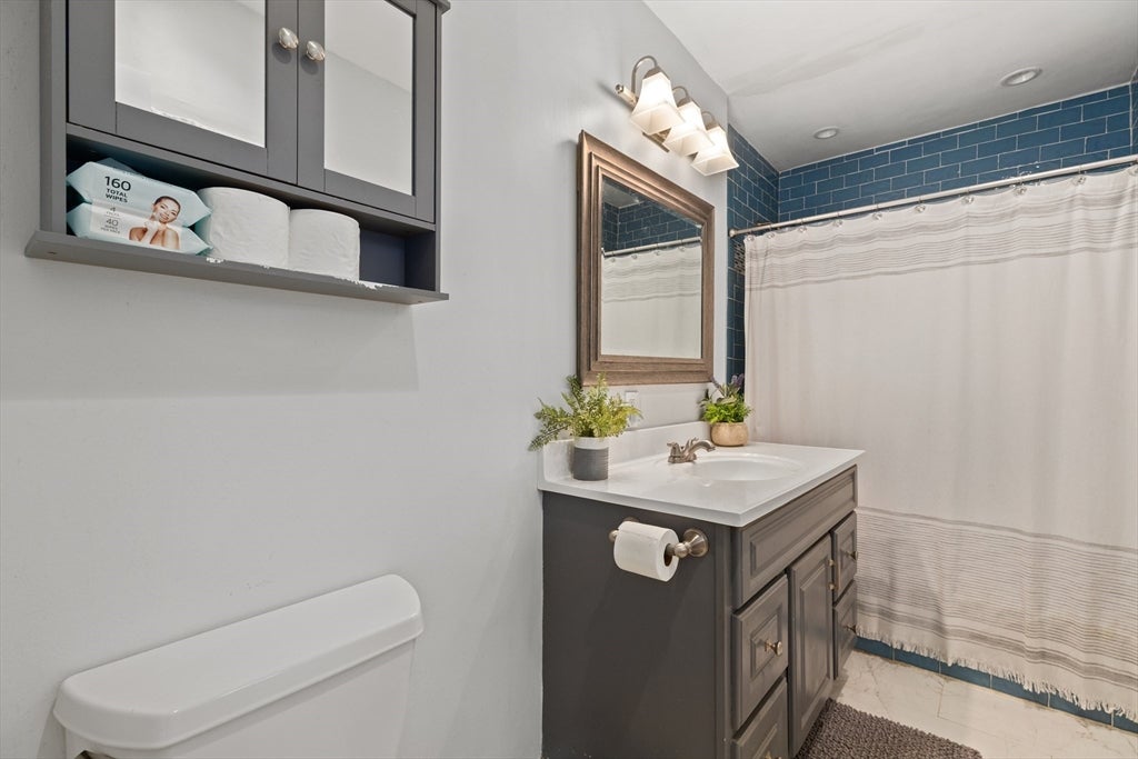 114 Cogswell St, Haverhill, MA, 114 Cogswell St, Haverhill, MA Photo #8