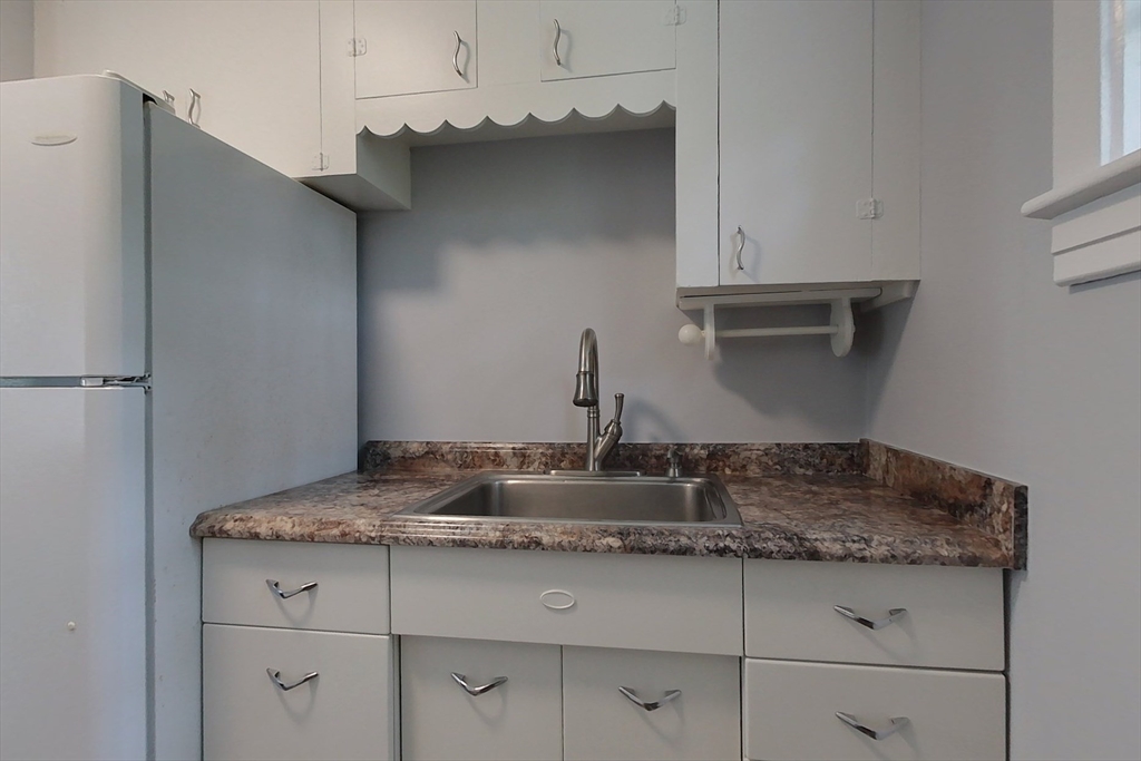 41 W Elm St