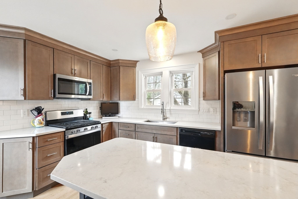 2393 Wilbraham Rd