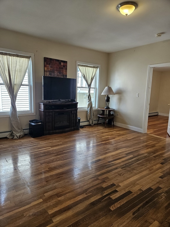 58 Bateman Ave
