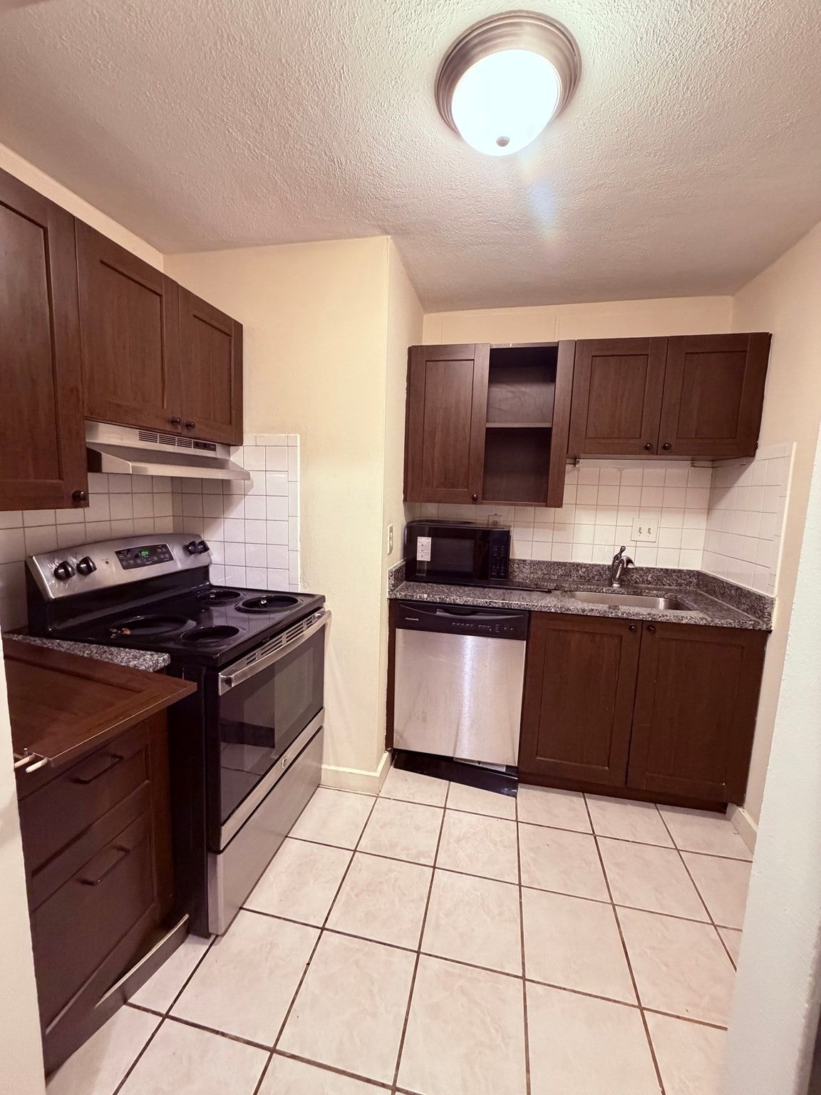 70 Lafayette AVE #19, Chelsea, MA Photo #2