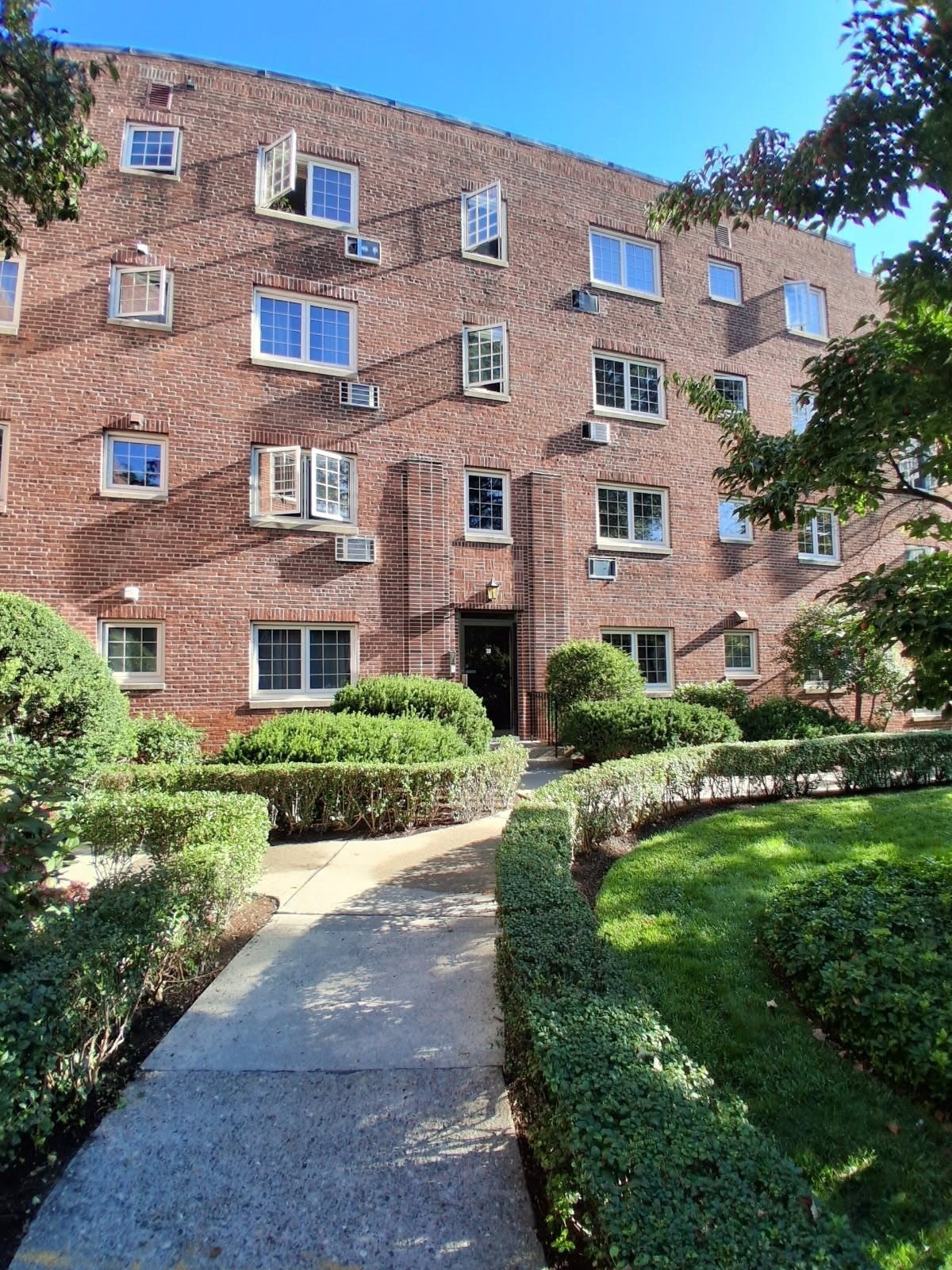30 Saint Paul St #5, Brookline, MA, 30 Saint Paul St #5, Brookline, MA Photo #1