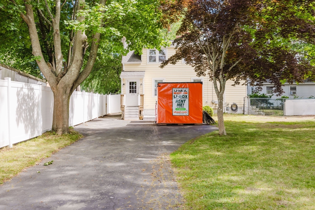 135 Bridge St