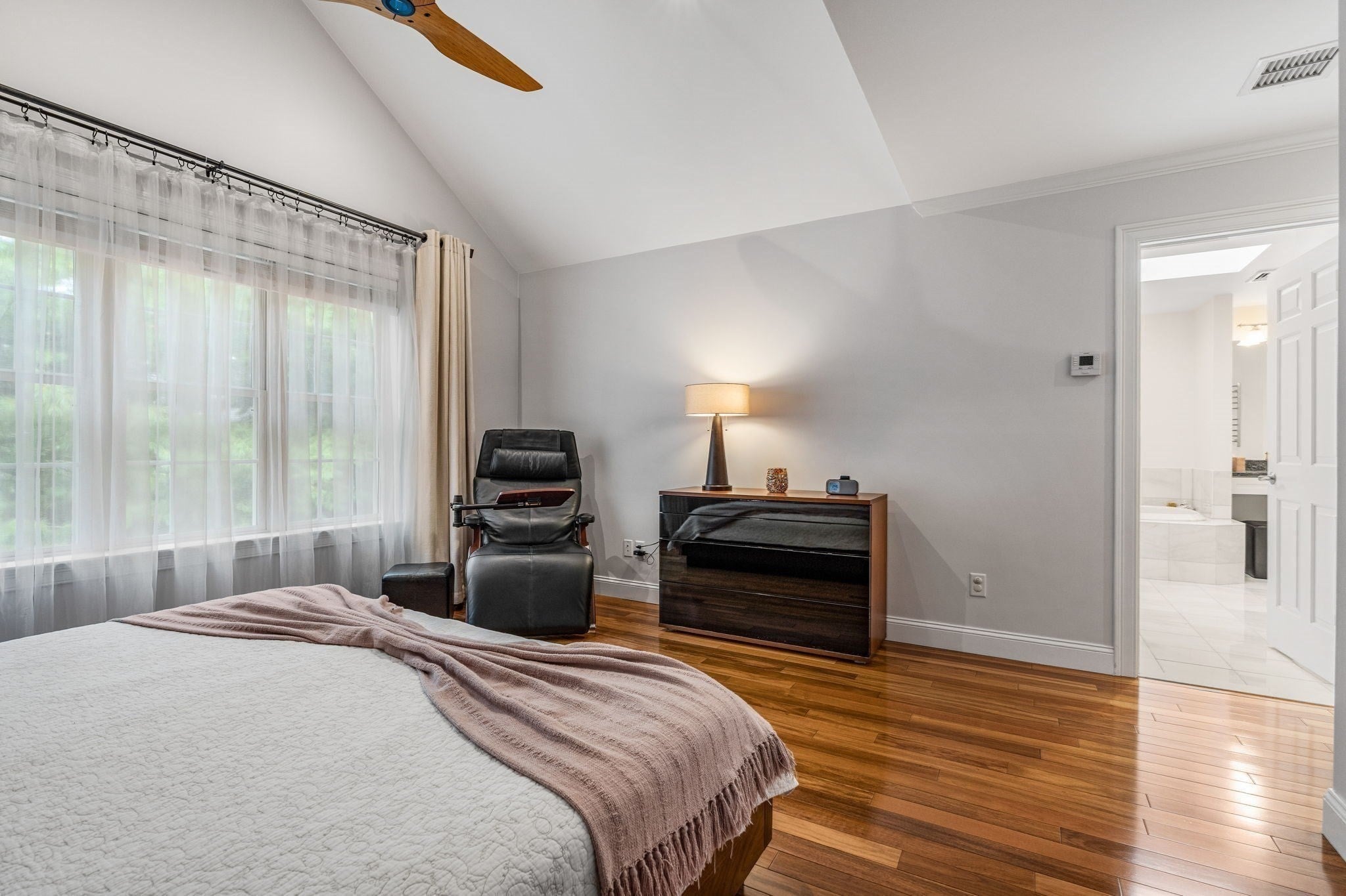 65 Crescent Rd, Needham, MA, 65 Crescent Rd, Needham, MA Photo #18