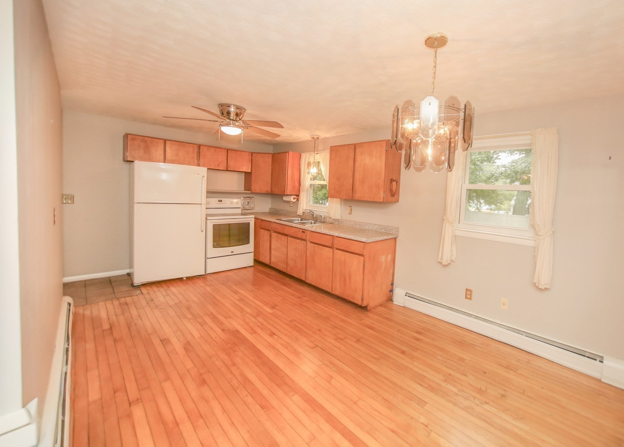 87 Roosevelt Ave, Westfield, MA, 87 Roosevelt Ave, Westfield, MA Photo #5