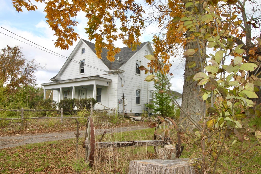 Photo of 462 Brook St, Dighton, MA 02715 (MLS # 73594735)