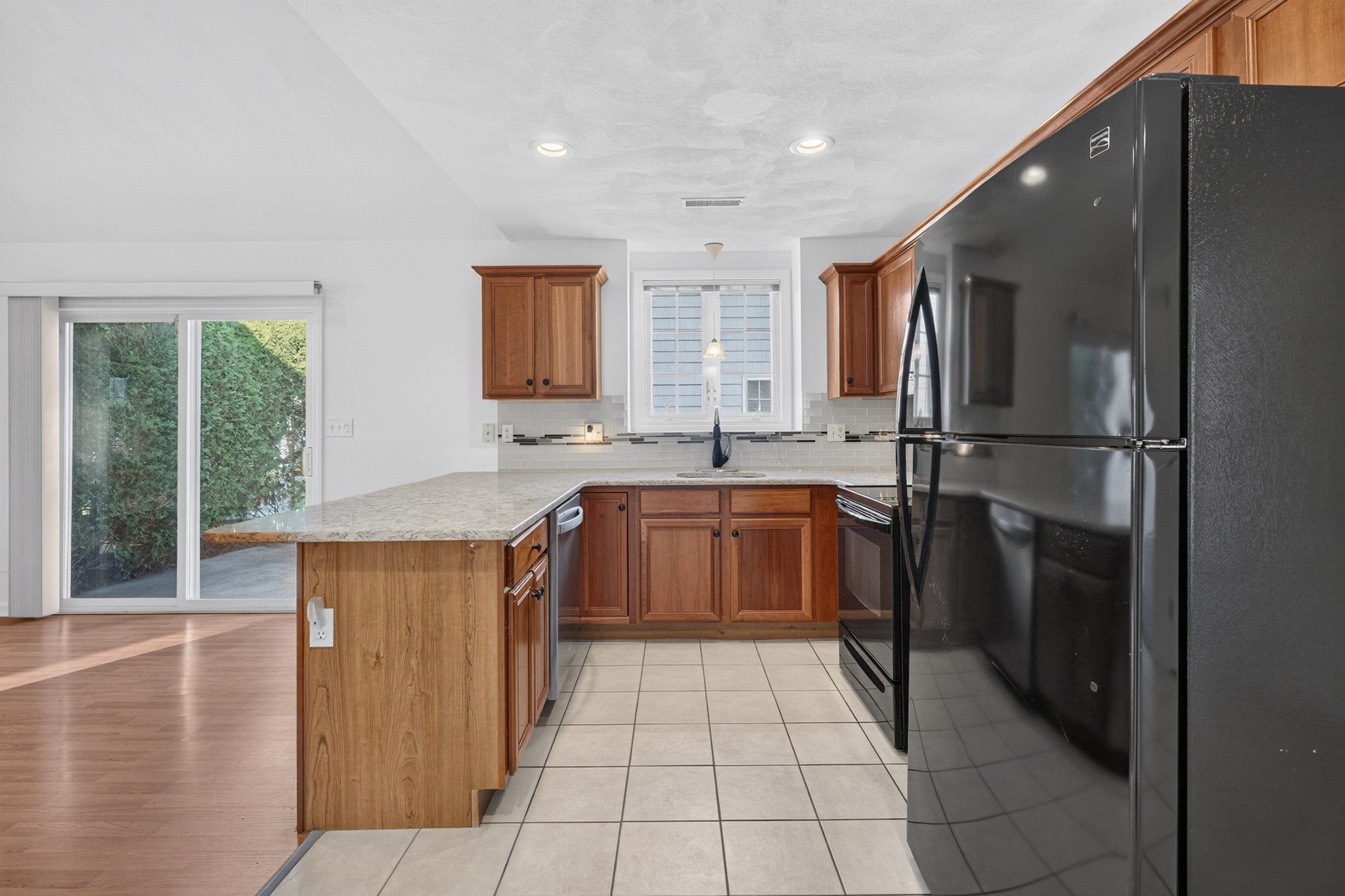 66 Par Ln #66, Tewksbury, MA, 66 Par Ln #66, Tewksbury, MA Photo #9