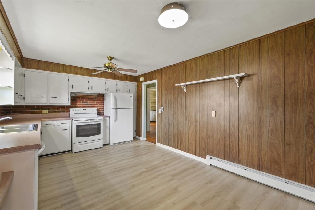 54 Dutchess Ave