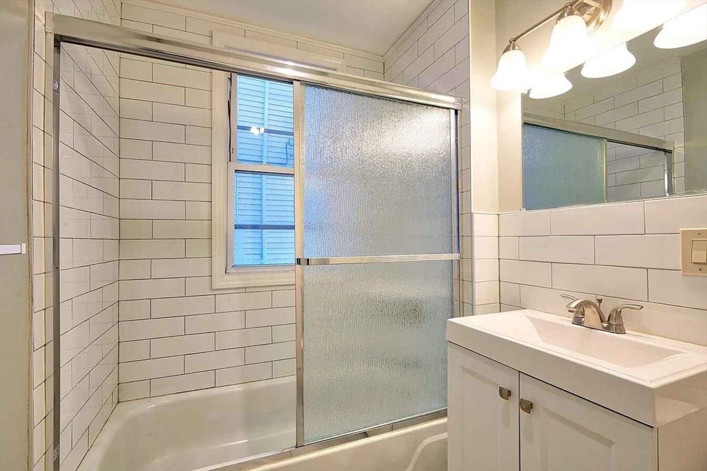 11 Harnden Rd #2, Malden, MA Photo #9