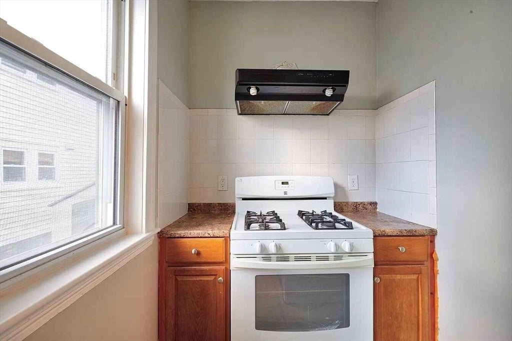 11 Harnden Rd #2, Malden, MA Photo #6