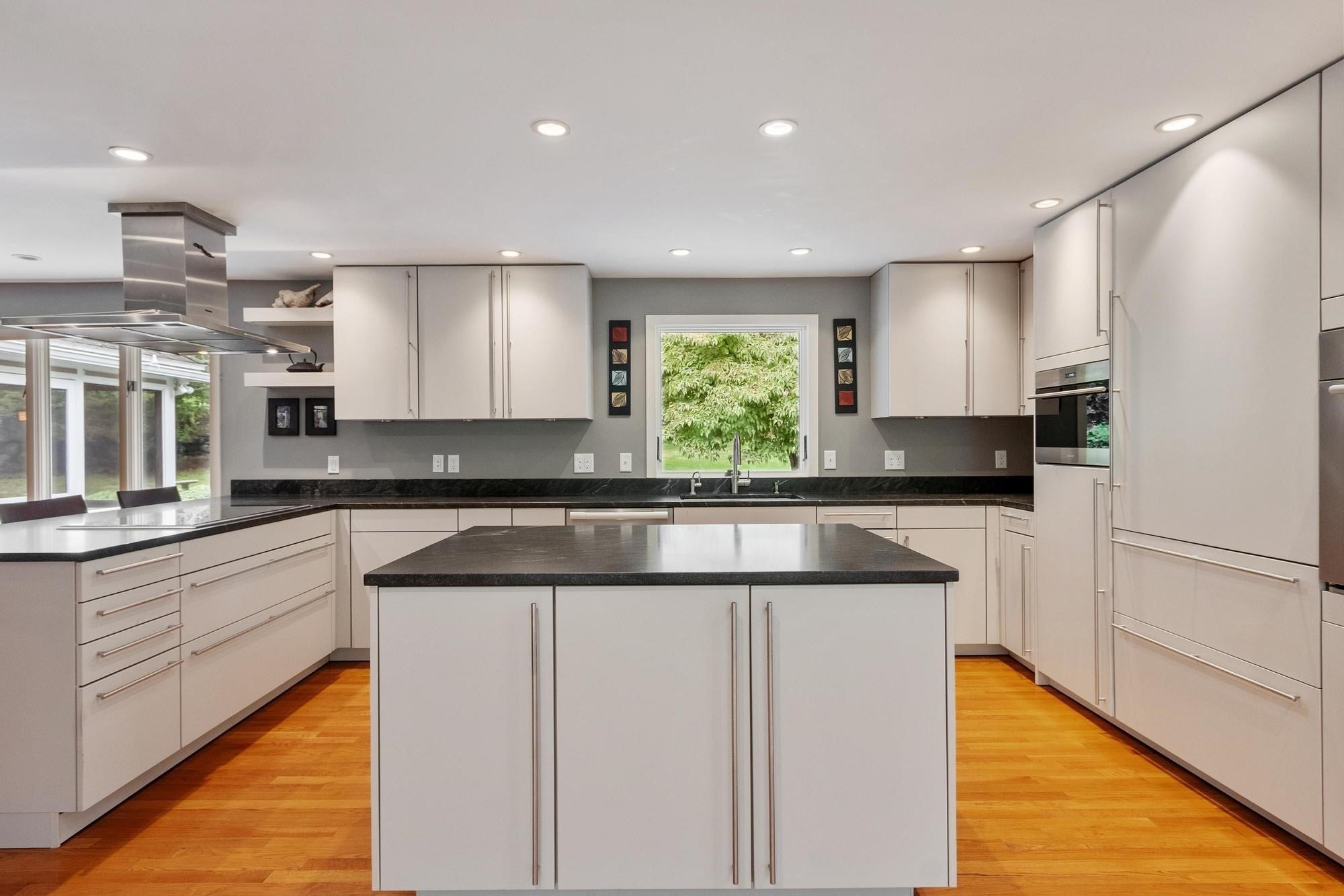 2 Sutton Pl, Acton, MA, 2 Sutton Pl, Acton, MA Photo #4