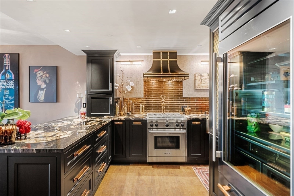 220 Commercial St 5A