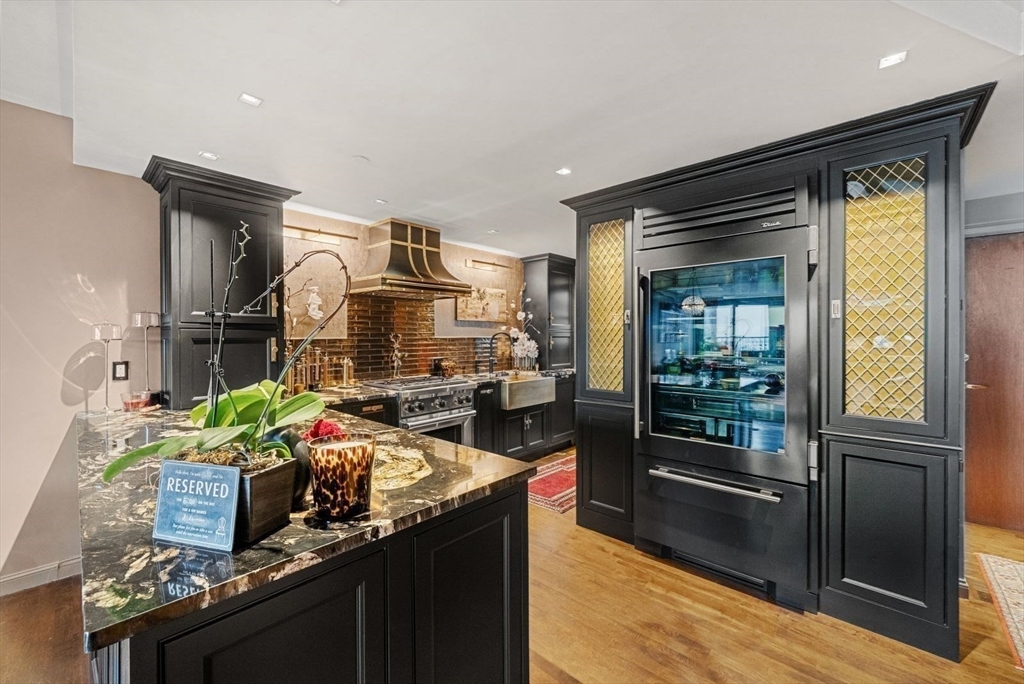 220 Commercial St 5A