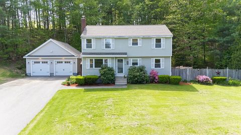 16 Greenlawn Avenue Dracut MA 01826