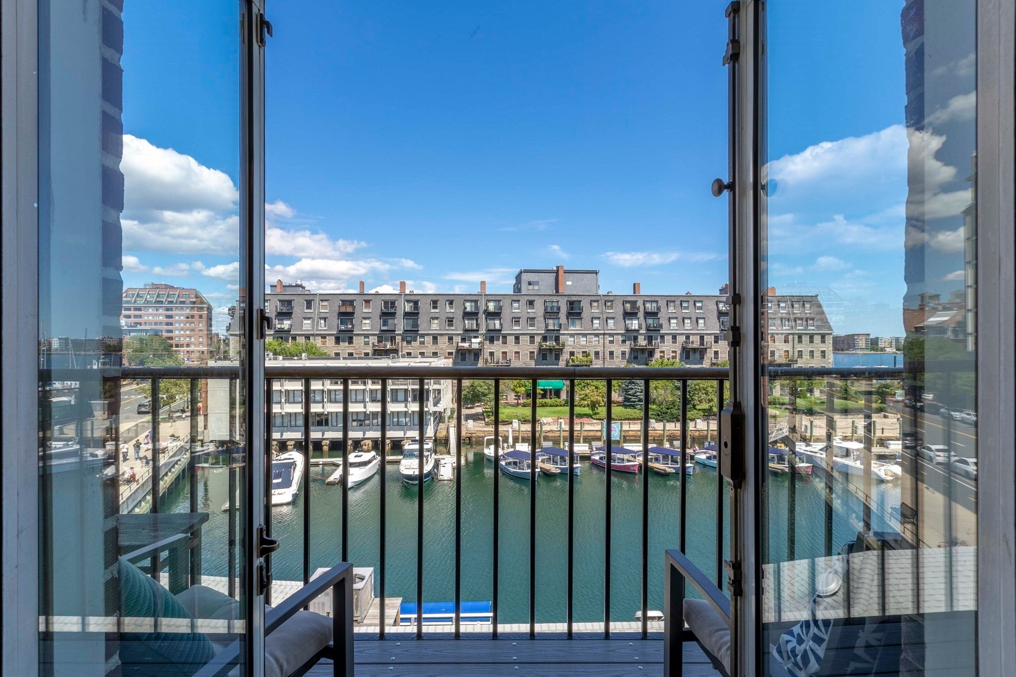 Photo of 33 Commercial Wharf, Boston, MA