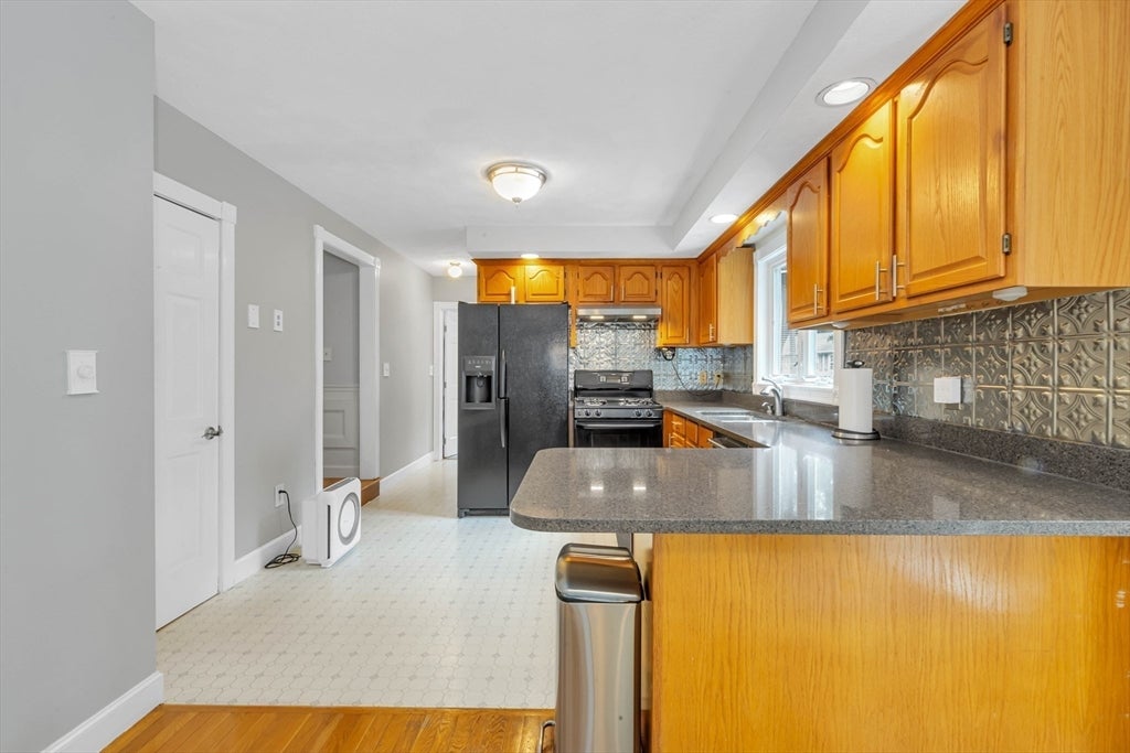5 Strawberry Ln, Billerica, MA, 5 Strawberry Ln, Billerica, MA Photo #4