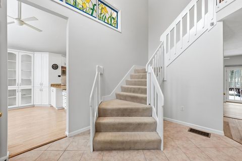 2 Grove St Framingham MA 01701