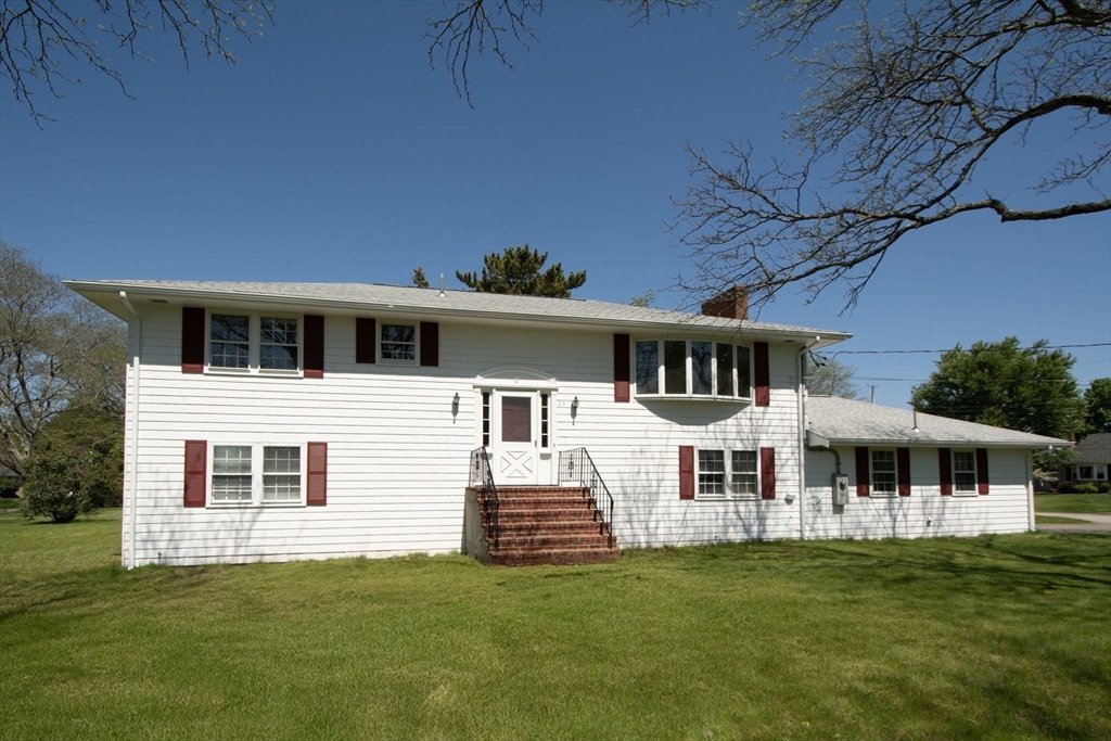 29 Country Club Circle