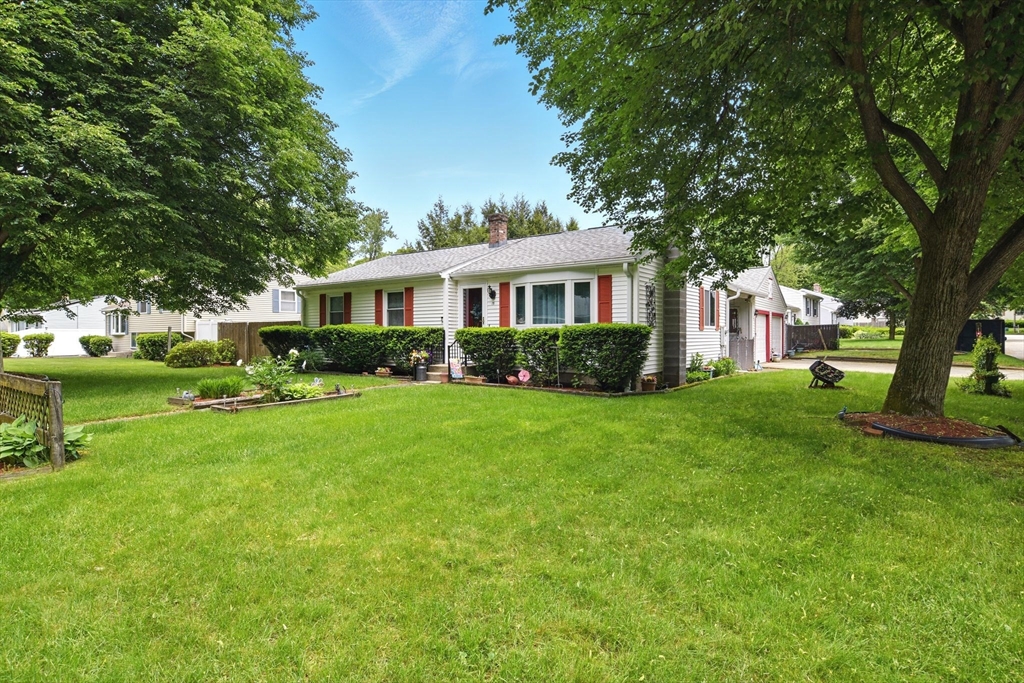 15 Entrybrook Drive