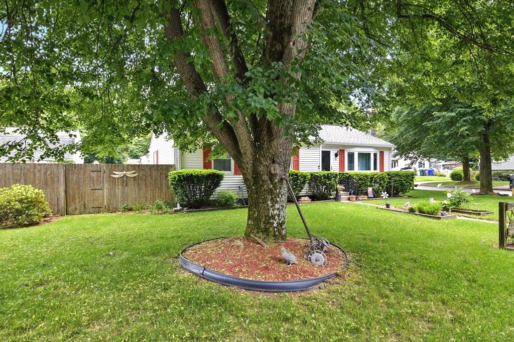 15 Entrybrook Drive