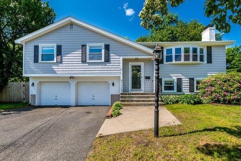 12 Flintlock Lane Dedham MA 02026