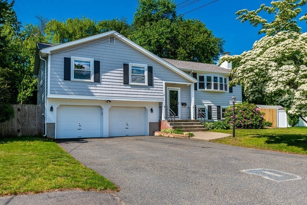 12 Flintlock Lane