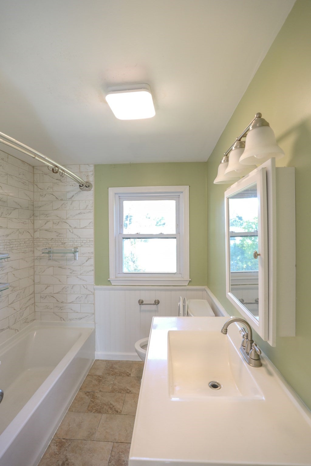 14 Janice Ave, Dracut, MA, 14 Janice Ave, Dracut, MA Photo #4