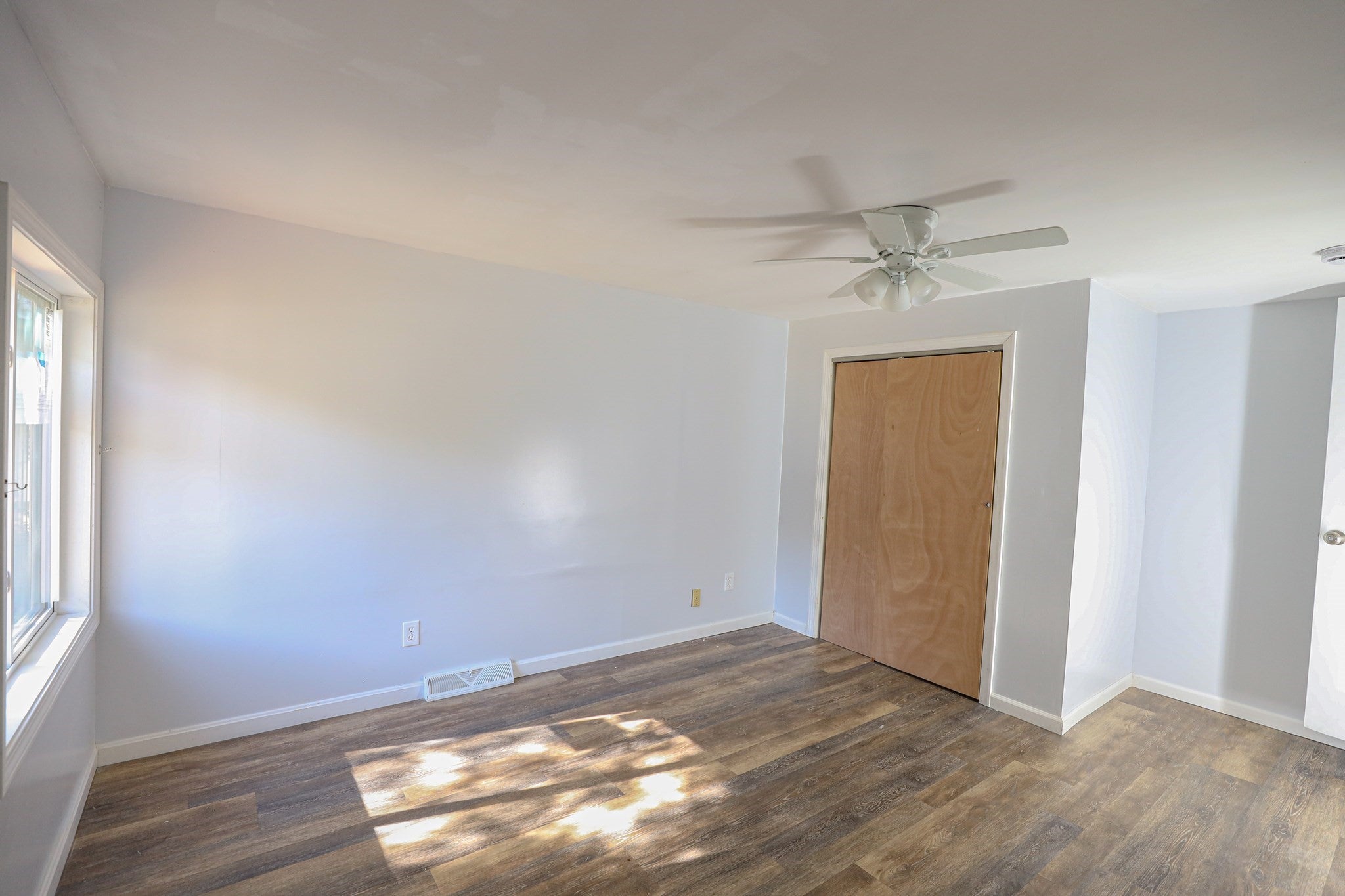 14 Janice Ave, Dracut, MA, 14 Janice Ave, Dracut, MA Photo #8