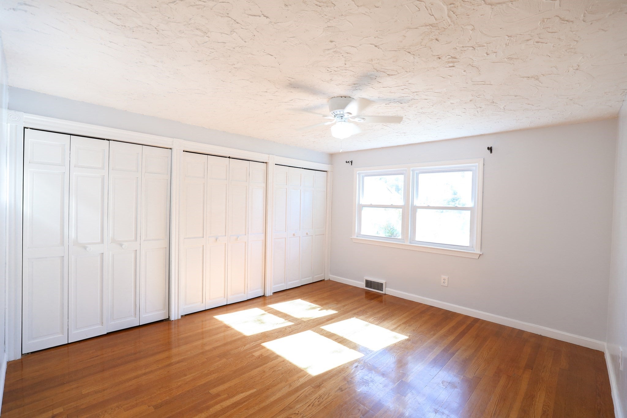 14 Janice Ave, Dracut, MA, 14 Janice Ave, Dracut, MA Photo #5
