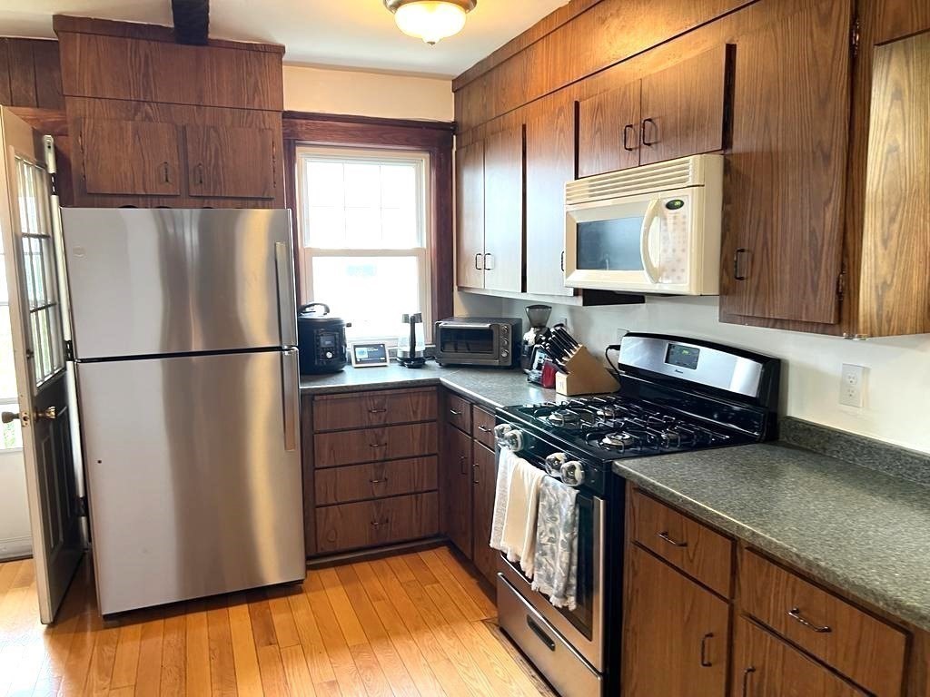 5 Glenmont Rd