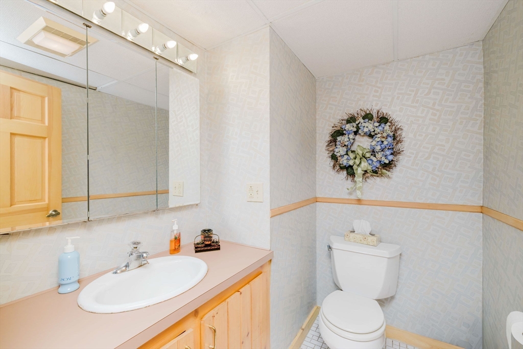 191 Fairway Drive, Seekonk, MA Photo #32
