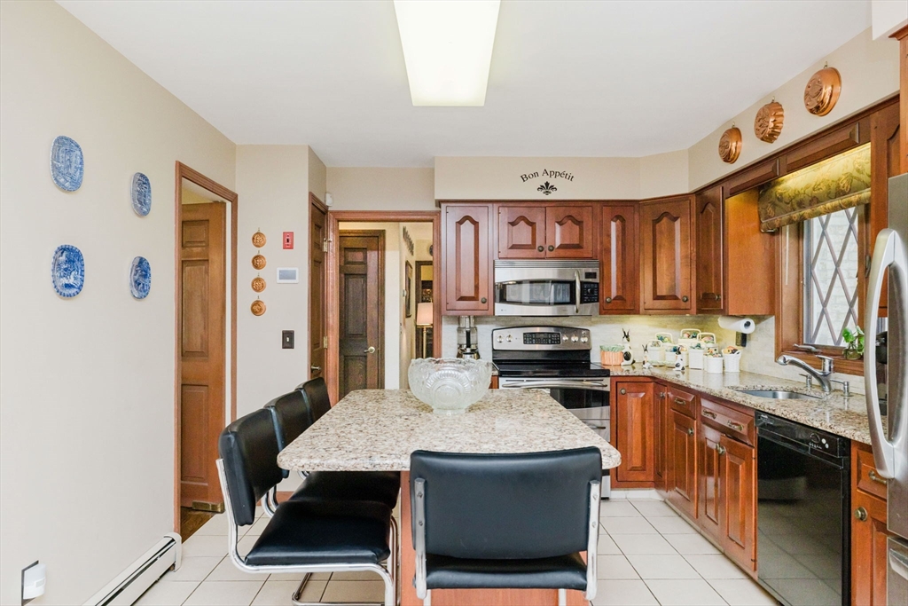 191 Fairway Drive, Seekonk, MA Photo #4