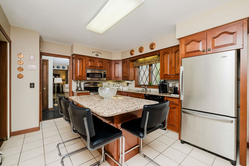 191 Fairway Drive, Seekonk, MA Photo #7
