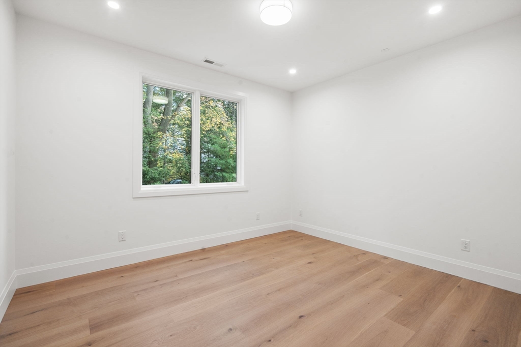 956 Walnut Street #6, Newton, MA Photo #23