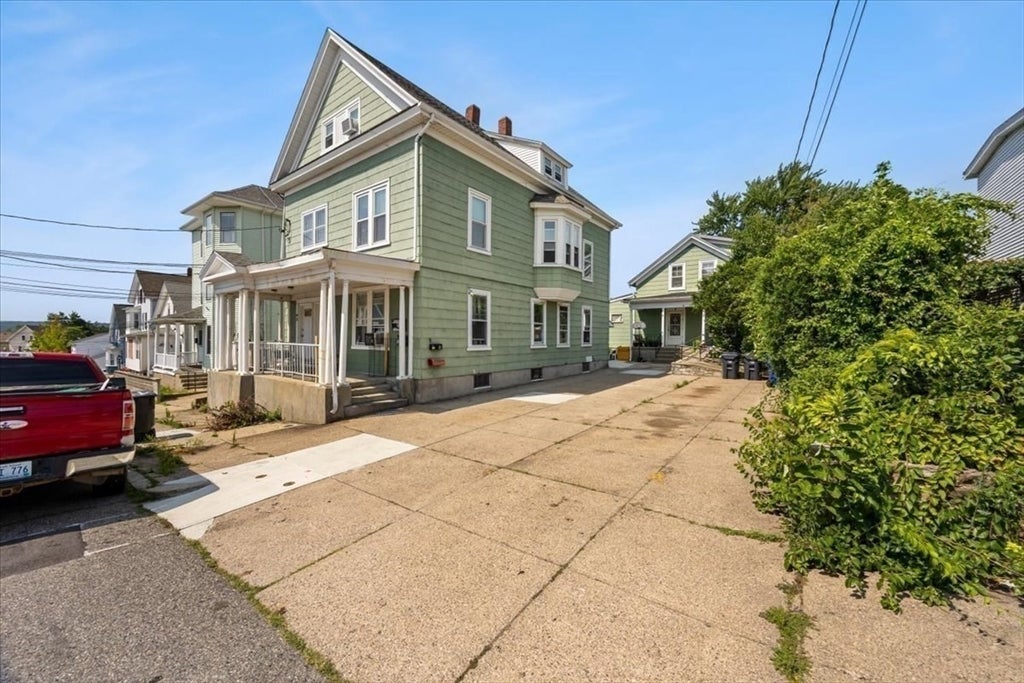 11 Sisson St, Pawtucket, RI, 11 Sisson St, Pawtucket, RI Photo #2