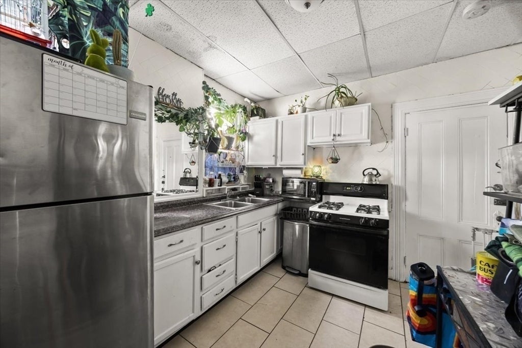 11 Sisson St, Pawtucket, RI, 11 Sisson St, Pawtucket, RI Photo #16