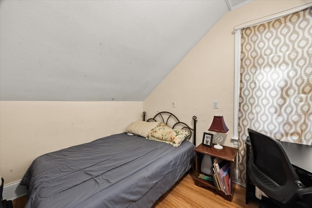 11 Sisson St, Pawtucket, RI, 11 Sisson St, Pawtucket, RI Photo #13