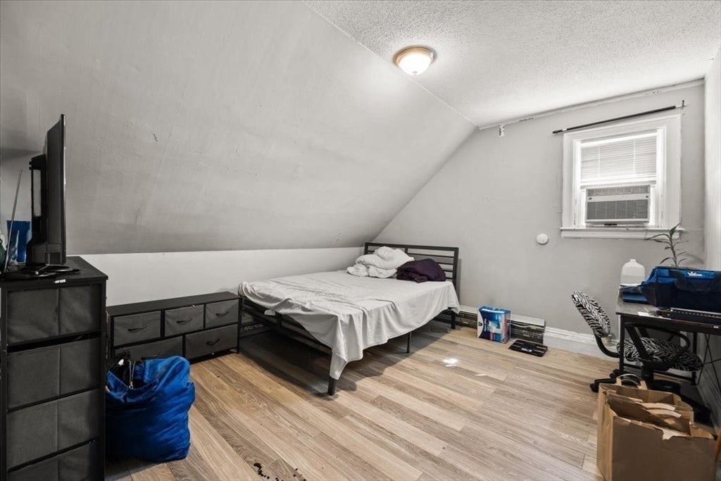11 Sisson St, Pawtucket, RI, 11 Sisson St, Pawtucket, RI Photo #30