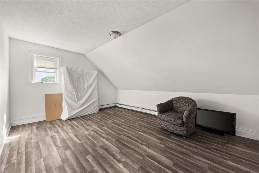 11 Sisson St, Pawtucket, RI, 11 Sisson St, Pawtucket, RI Photo #29