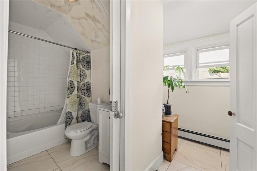 11 Sisson St, Pawtucket, RI, 11 Sisson St, Pawtucket, RI Photo #31