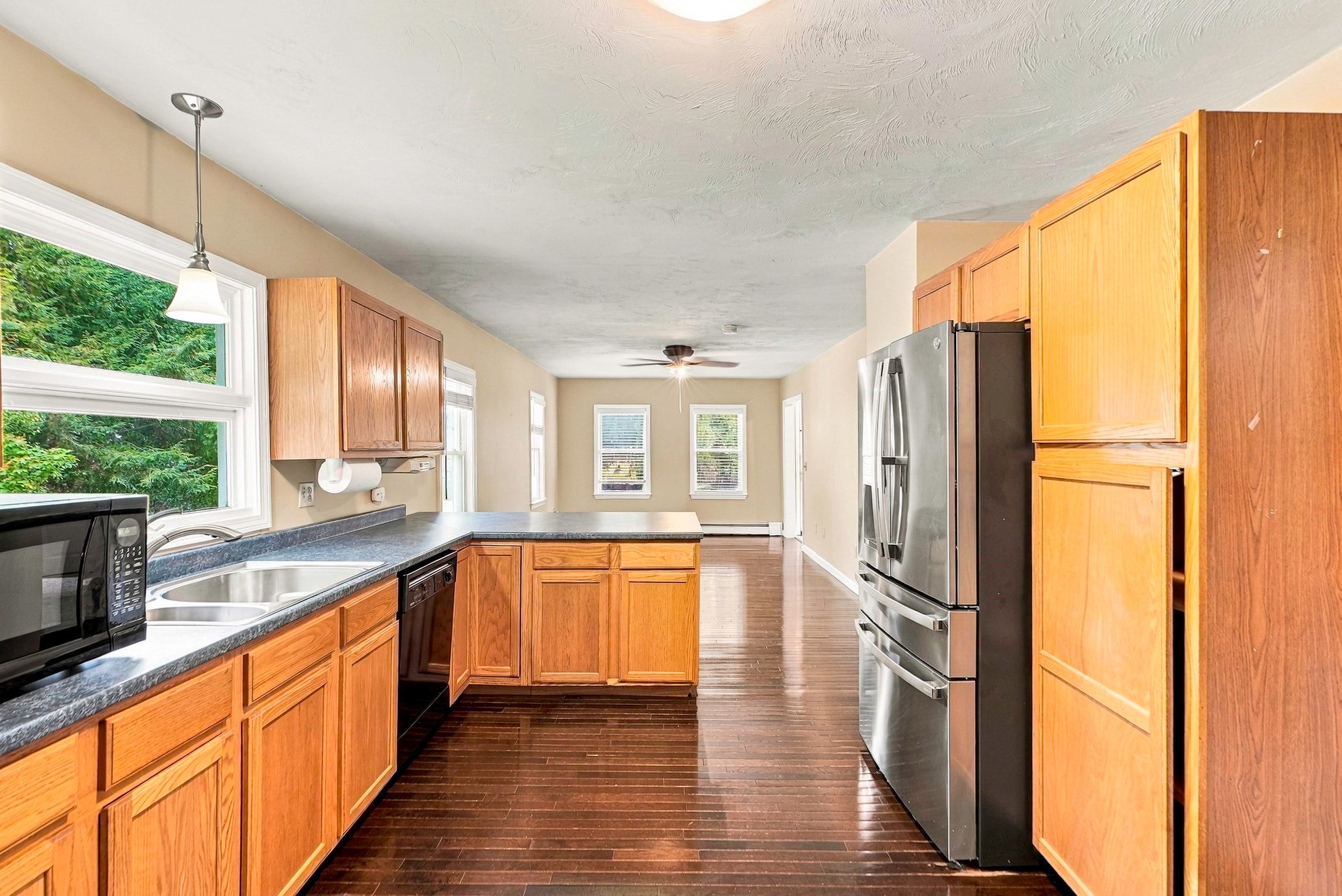 24 Washington Street, Mendon, MA Photo #9