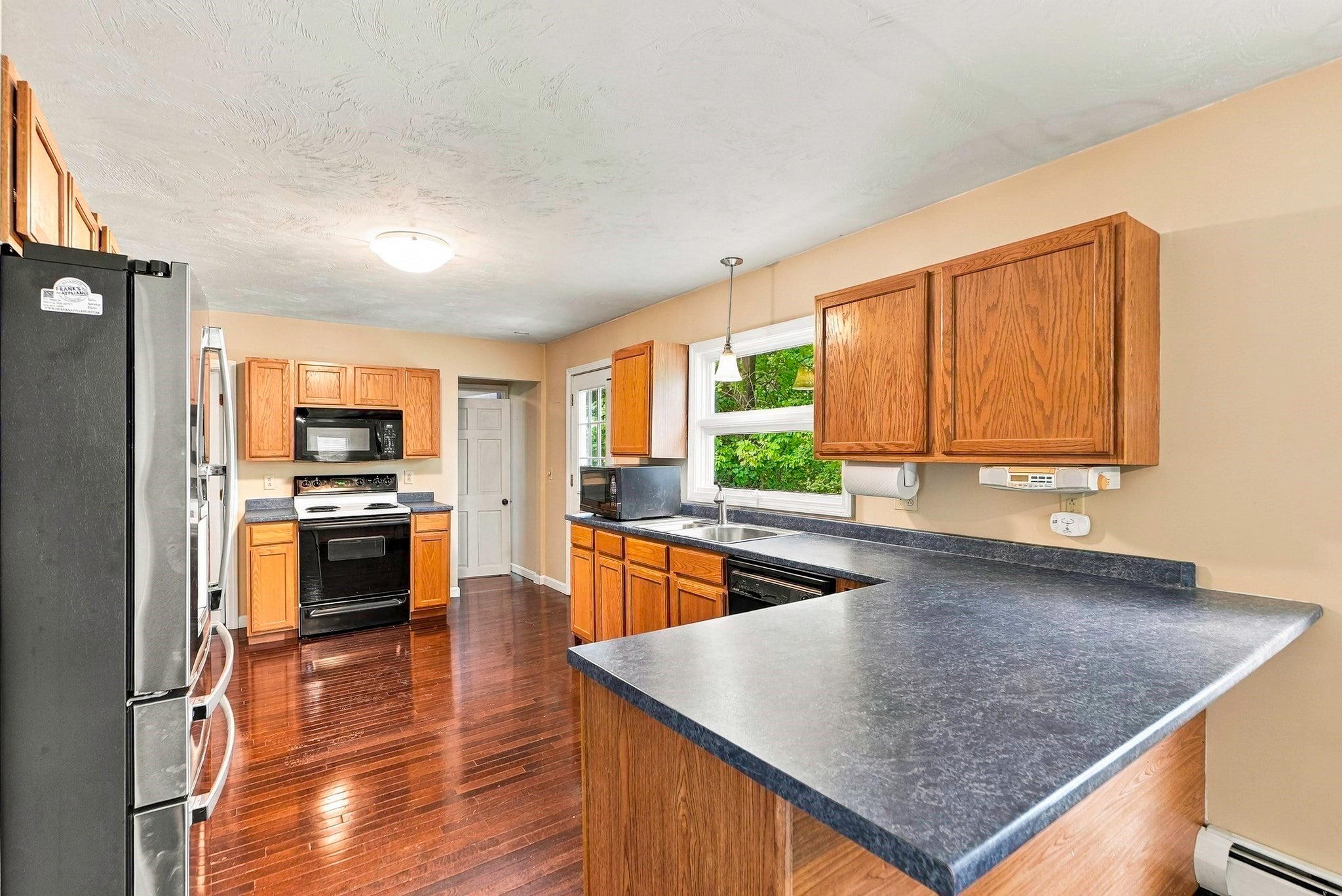 24 Washington Street, Mendon, MA Photo #6