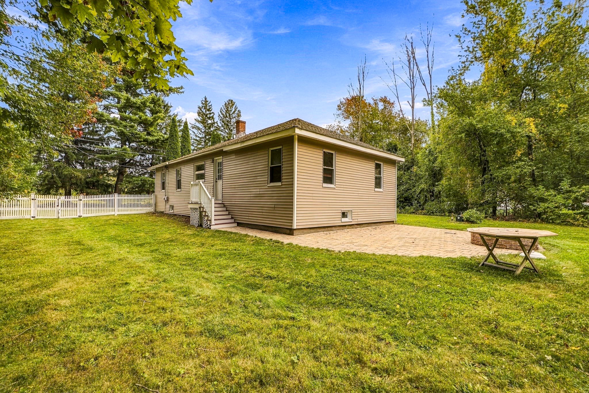 24 Washington Street, Mendon, MA Photo #25