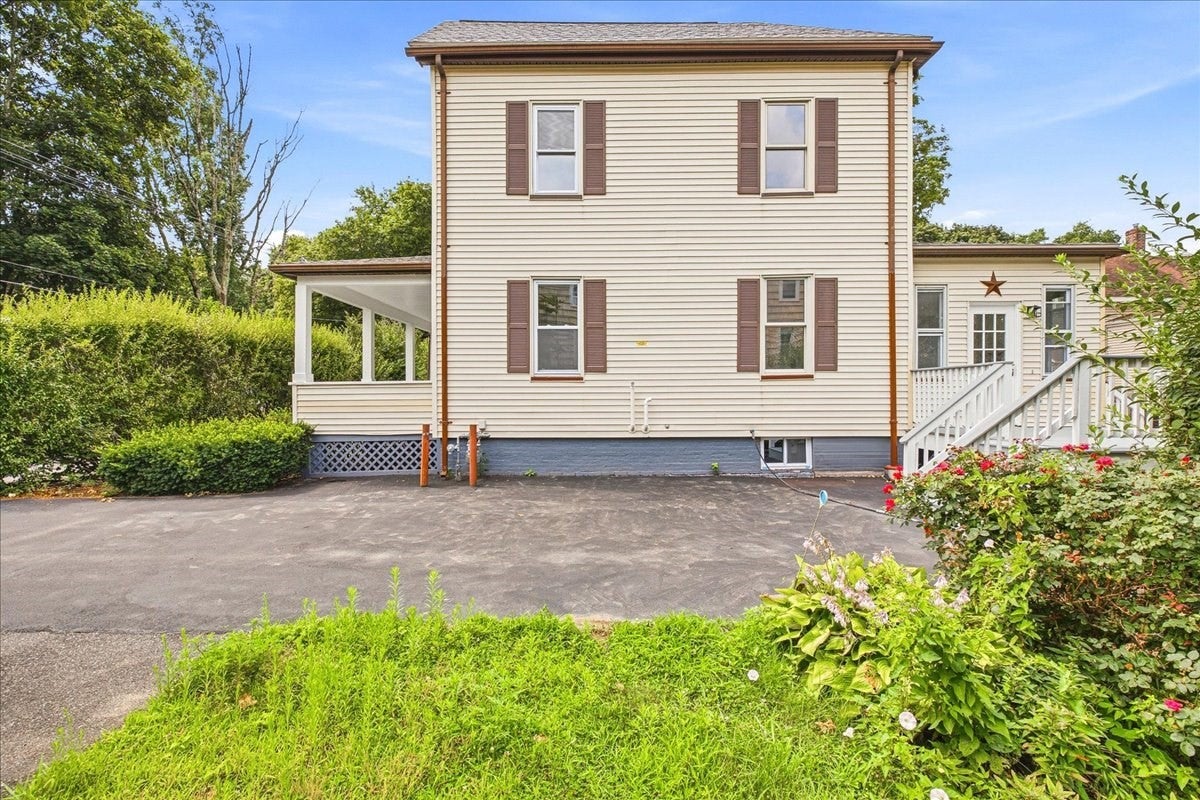 29 Wentworth Ave, Stoughton, MA Photo #37